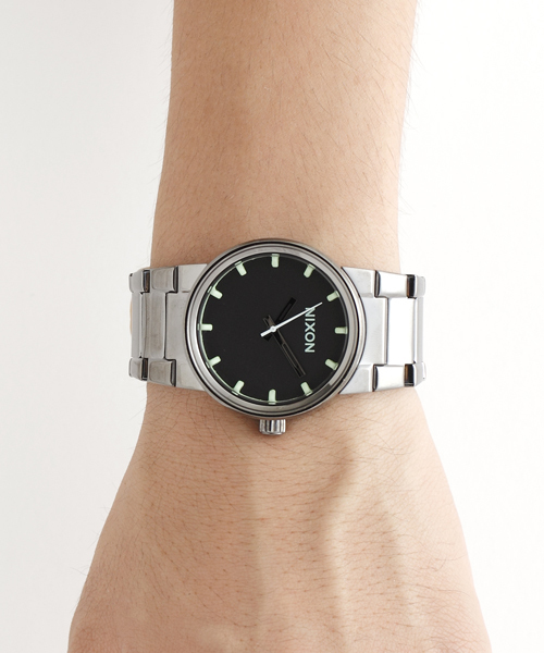 NIXON（ニクソン）の「THE CANNON（アナログ腕時計）」 - WEAR