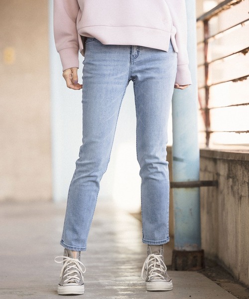 BAYFLOW（ベイフロー）の「ストレッチクロップドスキニーデニム 21SS（デニムパンツ・レディース・オフホワイト/ブラック/ライトブルー/ブルー・26inch/22inch/24inch/25inch/23inch）」の4枚目の写真