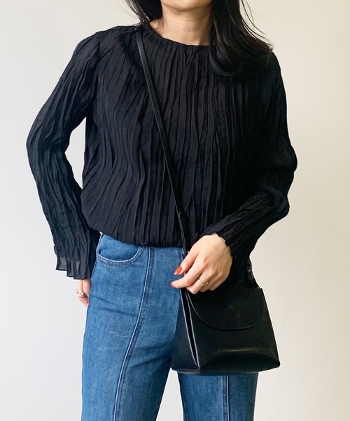 LIAN（リアン）の「シアークリンクルブラウス（シャツ/ブラウス・レディース・ブラック/オレンジ/モカ/パープル/オフホワイト・FREE）」の3枚目の写真