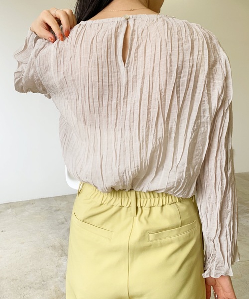 LIAN（リアン）の「シアークリンクルブラウス（シャツ/ブラウス・レディース・ブラック/オレンジ/モカ/パープル/オフホワイト・FREE）」の9枚目の写真