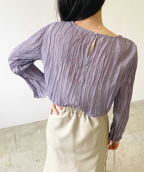 LIAN（リアン）の「シアークリンクルブラウス（シャツ/ブラウス・レディース・ブラック/オレンジ/モカ/パープル/オフホワイト・FREE）」の16枚目の写真