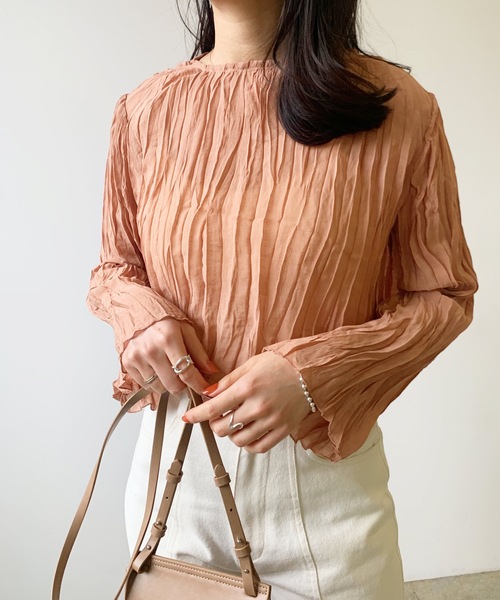 LIAN（リアン）の「シアークリンクルブラウス（シャツ/ブラウス・レディース・ブラック/オレンジ/モカ/パープル/オフホワイト・FREE）」の22枚目の写真