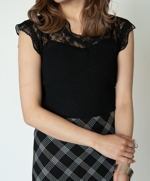 yuue' ( wear )(ユーイ)の「レース切り替えフリルノースリーブトップス(Tシャツ/カットソー・レディース・ホワイト/ブラック/グレー・FREE)」の1枚目の写真