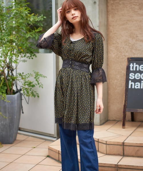 OLIVE des OLIVE（オリーブデオリーブ）の「レースチュニック（シャツ/ブラウス・レディース・オフホワイト/アイボリー/ブラック系その他・FREE）」の3枚目の写真