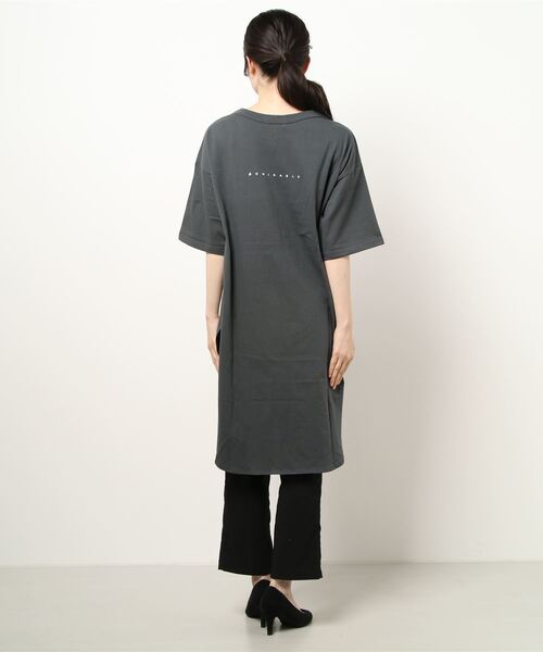 RAG MACHINE(ラグマシーン)の「【RAG MACHINE】前後差プリントワンピース(チュニック・レディース・ベージュ/ホワイト/ブラック・M/L)」の6枚目の写真