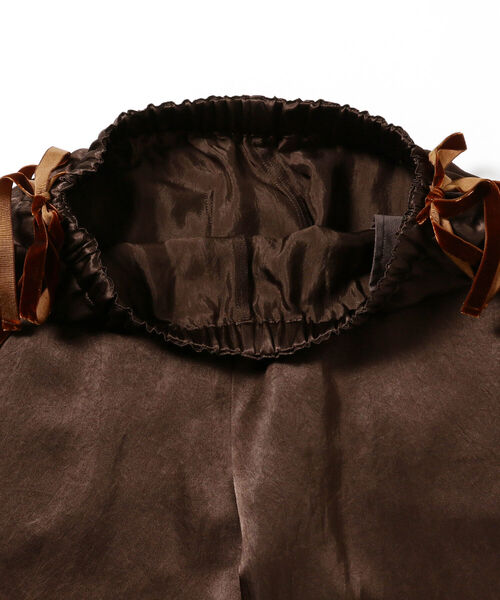 BEAMS BOY（ビームスボーイ）の「BEAMS BOY / サテン ベロアテープ イージー パンツ（その他パンツ・レディース・ブラウン/イエロー・ONE SIZE）」の17枚目の写真