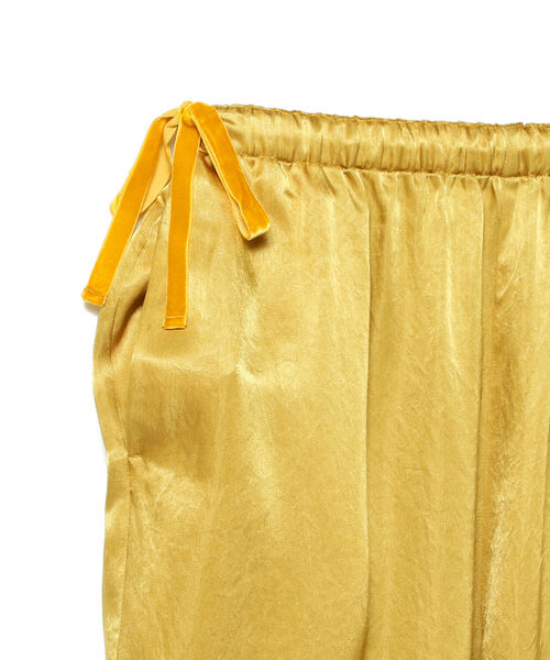 BEAMS BOY（ビームスボーイ）の「BEAMS BOY / サテン ベロアテープ イージー パンツ（その他パンツ・レディース・ブラウン/イエロー・ONE SIZE）」の19枚目の写真