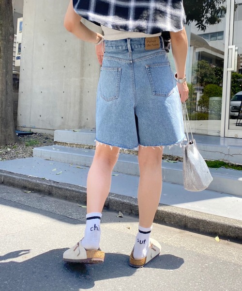 WHO'S WHO gallery（フーズフーギャラリー）の「ボーイキュロット（デニムパンツ・レディース・ブラック/サックスブルー/ブルー/キナリ・FREE）」の8枚目の写真