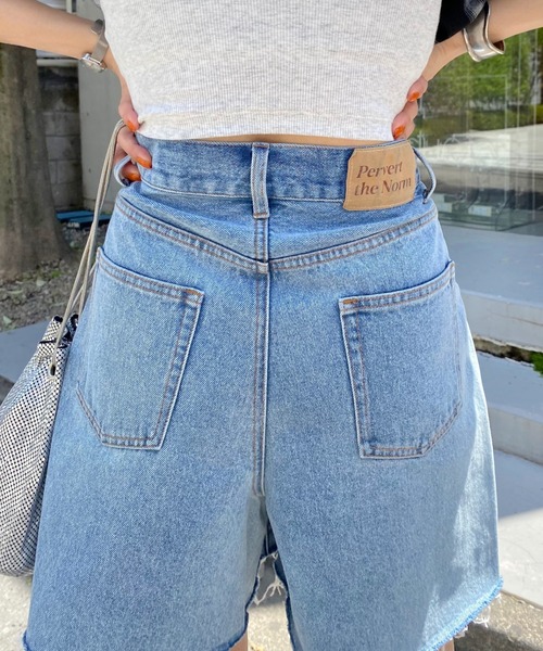 WHO'S WHO gallery（フーズフーギャラリー）の「ボーイキュロット（デニムパンツ・レディース・ブラック/サックスブルー/ブルー/キナリ・FREE）」の9枚目の写真