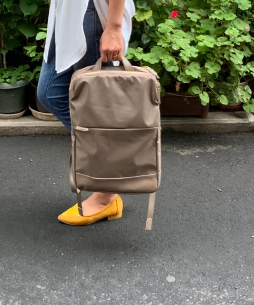 perche(ペルケ)の「ペルケ perche / ナイロン×牛革PCリュック(バックパック/リュック・レディース・ライトグレー/オリーブ/ベージュ系その他/ブラック・FREE)」の5枚目の写真