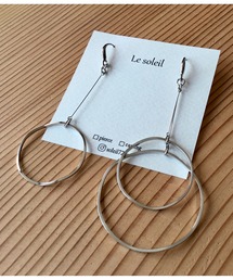【Le soleil】アシメントリー　揺れるメタルフープピアス(MA)
