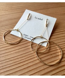 【Le soleil】アシメントリー 揺れるメタルフープピアス(MA)