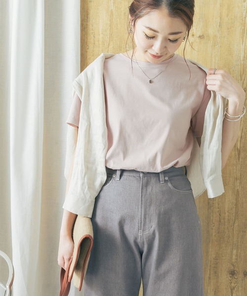 URBAN RESEARCH ROSSO（アーバンリサーチロッソ）の「『一部WEB限定カラー』SUVINコットンクルーネックTシャツ（Tシャツ/カットソー・レディース・ホワイト/チャコールグレー/ライトグレー/ネイビー/ミント/ライトピンク・FREE）」の6枚目の写真