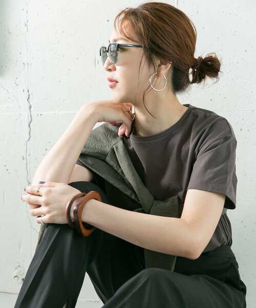 URBAN RESEARCH ROSSO（アーバンリサーチロッソ）の「『一部WEB限定カラー』SUVINコットンクルーネックTシャツ（Tシャツ/カットソー・レディース・ホワイト/チャコールグレー/ライトグレー/ネイビー/ミント/ライトピンク・FREE）」の11枚目の写真