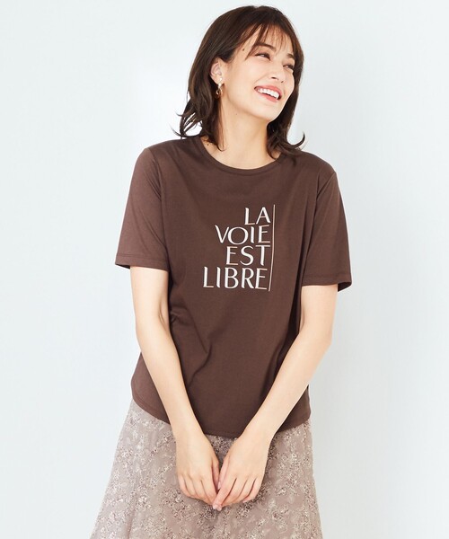 ANY SIS(エニィスィス)の「【UVケア】グラフィックロゴ Tシャツ(Tシャツ/カットソー・レディース・ホワイト系/ダークブラウン系/ネイビー系・0)」の1枚目の写真