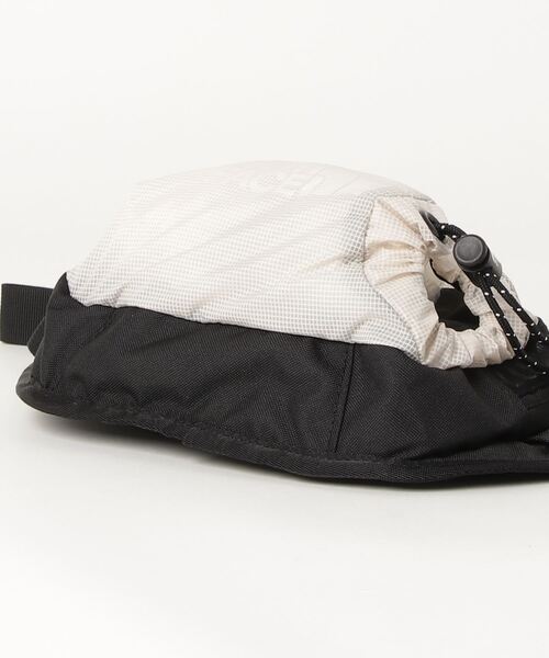 THE NORTH FACE(ザノースフェイス)の「【THE NORTH FACE/ザノースフェイス】BOZER HIP PACKⅢ-S (ボザーヒップパックⅢ)(ボディバッグ/ウエストポーチ・メンズ・ブラック/ブラック×ピンク・FREE)」の10枚目の写真