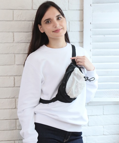 THE NORTH FACE(ザノースフェイス)の「【THE NORTH FACE/ザノースフェイス】BOZER HIP PACKⅢ-S (ボザーヒップパックⅢ)(ボディバッグ/ウエストポーチ・メンズ・ブラック/ブラック×ピンク・FREE)」の5枚目の写真