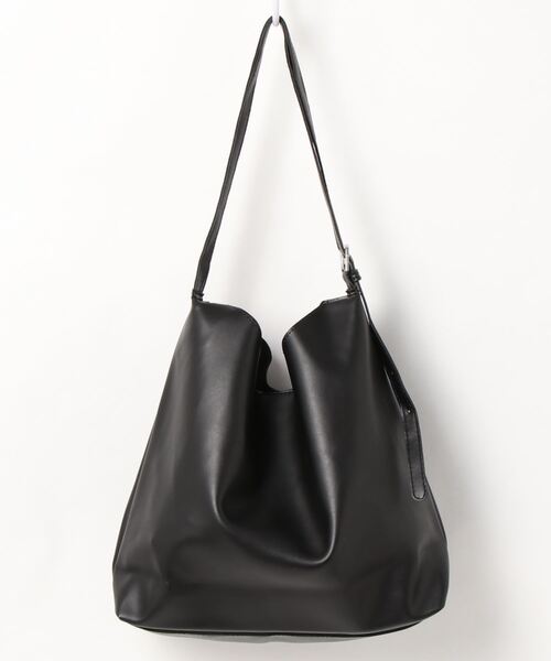 yuue' ( wear )(ユーイ)の「ミニポーチ付き ダブルストラップ シンプルレザートートバッグ(トートバッグ・レディース・ブラック/ベージュ・FREE)」の12枚目の写真