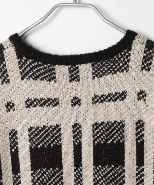 Heather（ヘザー）の「BIGチェックチュニックニット　218144（ニット/セーター・レディース・ブラック/ブルー/ライトベージュ/パープル/グリーン・FREE）」の17枚目の写真