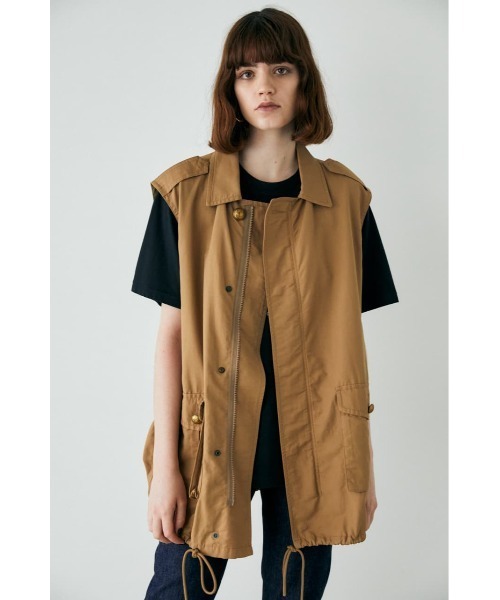 MOUSSY（マウジー）の「SLEEVELESS UTILITY ジャケット（ミリタリージャケット・レディース・カーキ/ベージュ・FREE）」の3枚目の写真