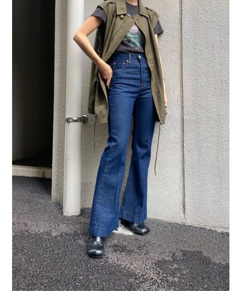 MOUSSY（マウジー）の「SLEEVELESS UTILITY ジャケット（ミリタリージャケット・レディース・カーキ/ベージュ・FREE）」の20枚目の写真