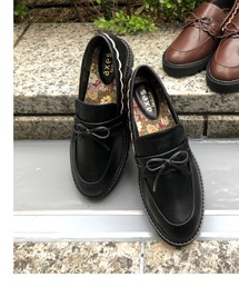 タンクソールスカラローファー