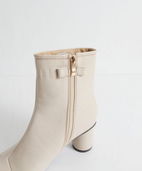 tocco closet（トッコ　クローゼット）の「２ＷＡＹリボンベルト付き配色ステッチ入りショートブーツ（ブーツ・レディース・ブラック/ピンクベージュ/ライトベージュ/ブラウン・S/M/L）」の12枚目の写真