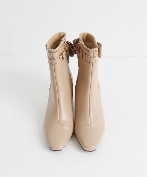 tocco closet（トッコ　クローゼット）の「２ＷＡＹリボンベルト付き配色ステッチ入りショートブーツ（ブーツ・レディース・ブラック/ピンクベージュ/ライトベージュ/ブラウン・S/M/L）」の18枚目の写真