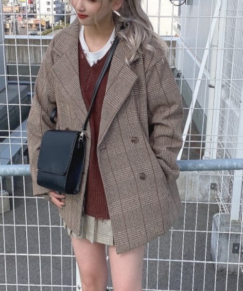 WEGO（ウィゴー）の「WEGO/メルトンダブルテーラードジャケット（テーラードジャケット・レディース・グリーン/ライトベージュ/ベージュ系その他2/ブラック/ブラック系その他2・FREE）」の5枚目の写真