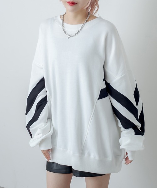 RASVOA（ラスボア）の「切替ライントレーナー／スウェット（スウェット・レディース・ブラック/オフホワイト・FREE）」の2枚目の写真