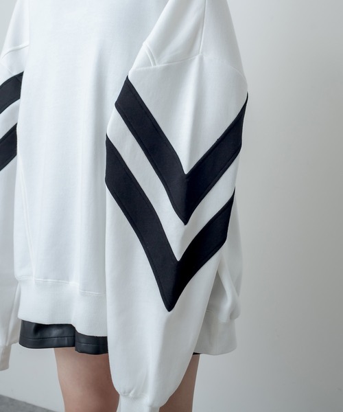 RASVOA（ラスボア）の「切替ライントレーナー／スウェット（スウェット・レディース・ブラック/オフホワイト・FREE）」の22枚目の写真