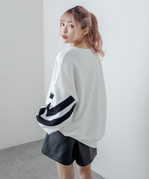 RASVOA（ラスボア）の「切替ライントレーナー／スウェット（スウェット・レディース・ブラック/オフホワイト・FREE）」の6枚目の写真