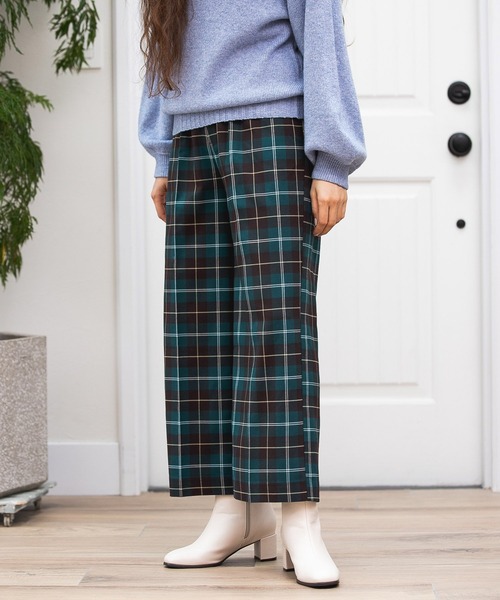 niko and...(ニコアンド)の「裏起毛セミワイドパンツ(その他パンツ・レディース・ベージュ/グレー/グリーン/チャコール・MEDIUM/LARGE)」の4枚目の写真