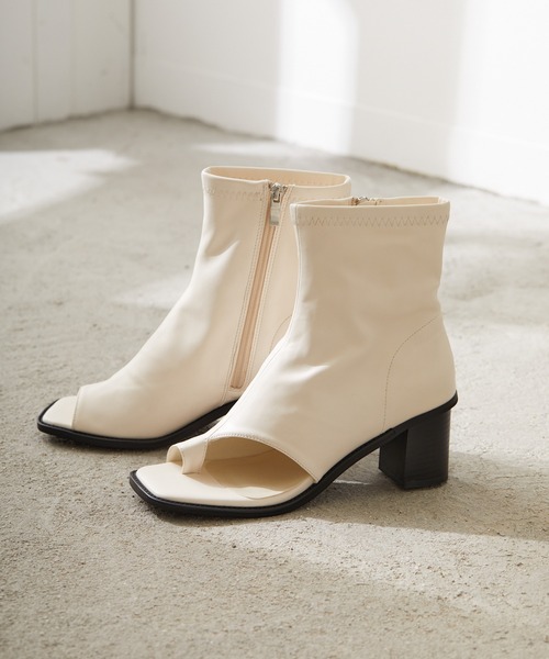 Birthday room（バースデイルーム）の「サムリングブーツ（サンダル・レディース・ホワイト/ブラック・MEDIUM/LARGE）」の4枚目の写真