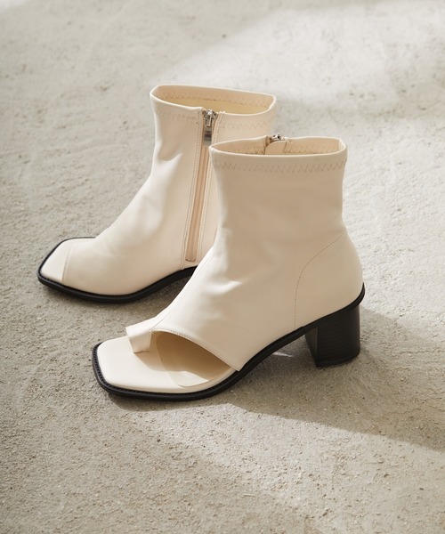 Birthday room（バースデイルーム）の「サムリングブーツ（サンダル・レディース・ホワイト/ブラック・MEDIUM/LARGE）」の5枚目の写真