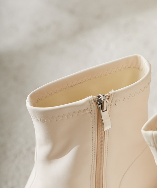 Birthday room（バースデイルーム）の「サムリングブーツ（サンダル・レディース・ホワイト/ブラック・MEDIUM/LARGE）」の6枚目の写真