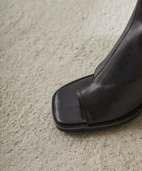 Birthday room（バースデイルーム）の「サムリングブーツ（サンダル・レディース・ホワイト/ブラック・MEDIUM/LARGE）」の17枚目の写真