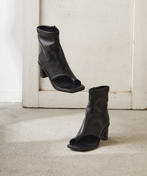 Birthday room（バースデイルーム）の「サムリングブーツ（サンダル・レディース・ホワイト/ブラック・MEDIUM/LARGE）」の21枚目の写真