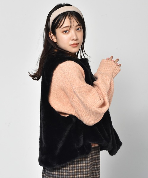 RETRO GIRL(レトロガール)の「【セットアイテム】ファーベストSETキルトコート(その他アウター・レディース・ブラック/グリーン/ライトベージュ・FREE)」の16枚目の写真