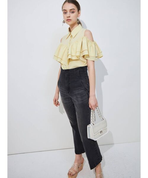 MERCURYDUO(マーキュリーデュオ)の「センプレフレアデニムパンツ(その他パンツ・レディース・オフホワイト/ブラック/インディゴブルー・SMALL/MEDIUM)」の17枚目の写真