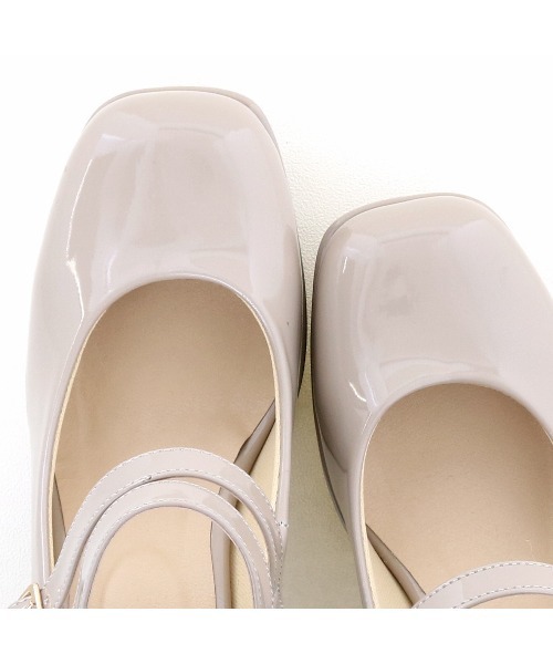 byあしながおじさん（バイアシナガオジサン）の「厚底ダブルストラップパンプス　-8980645（パンプス・レディース・アイボリー/クリアブラック/ライトベージュ/ブラック/ライトブラウン/グレイッシュベージュ/ボルドー・22.5cm/23.0cm/24.0cm/24.5cm/23.5cm/23cm/24cm）」の21枚目の写真