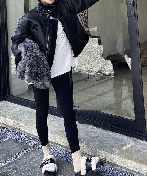 me+em select（ミームセレクト）の「フェイクレザー×ファー クロップド