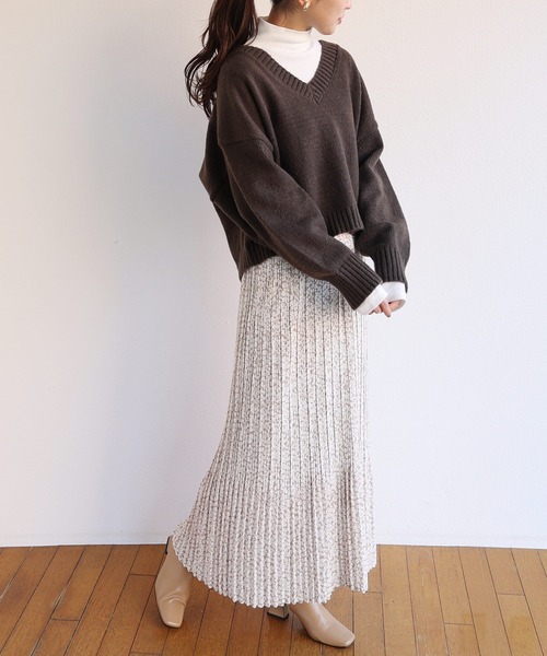 andme(アンドミー)の「花柄ロング丈プリーツマーメイドスカート(スカート・レディース・ブラック/ベージュ/グリーン・M)」の10枚目の写真
