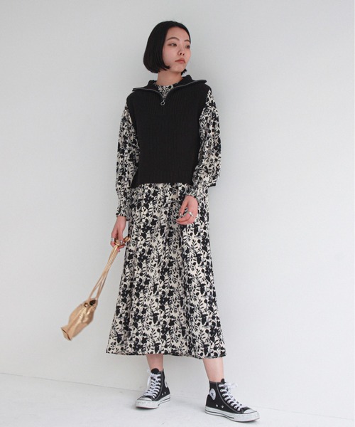 feepur（フェピュール）の「【ハンドウォッシャブル】ハーフジップベスト（ベスト・レディース・ブラック/ベージュ/オフホワイト・MEDIUM）」の8枚目の写真