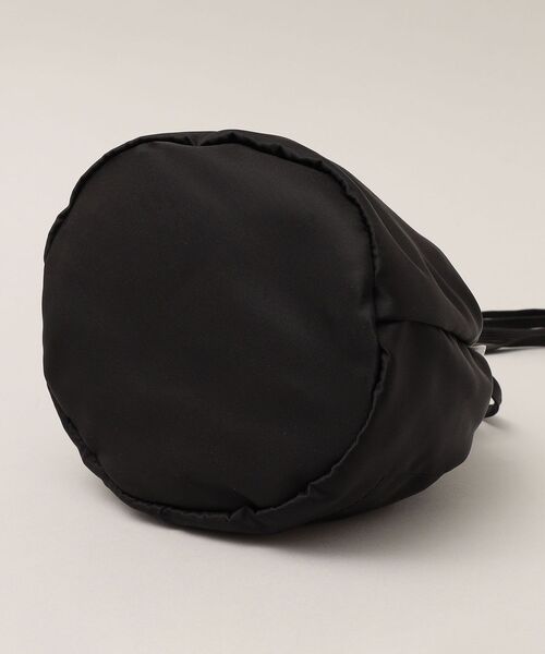 SHIPS（シップス）の「LAMPEYE:LIMONTA DRAWSTRING BAG（エコバッグ/サブバッグ・メンズ・ブラック・ONE SIZE）」の3枚目の写真