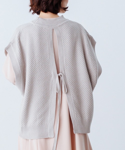 OMNES(オムネス)の「6ゲージ バックスリットニットベスト(ベスト・レディース・ブラック/ベージュ/ブラウン/オリーブ/ライトグリーン/アイボリー/チャコール・FREE)」の6枚目の写真