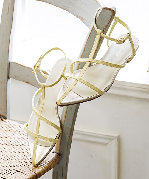 HIMIKO（ヒミコ）の「【Made in Japan】【ＷEB限定カラーあり】Tストラップサンダル/621202（サンダル・レディース・ブラック/ベージュ/ブルー/イエロー・22.5cm/23.5cm/24.5cm/23.0cm/24.0cm/22.0cm/25.5cm/25.0cm）」の4枚目の写真