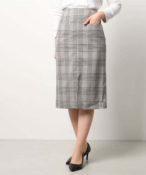 Te chichi CLASSIC(テチチクラシック)の「ポプリンチェックストレッチタイトスカート(スカート・レディース・ブラック/ベージュ/ブラウン・MEDIUM/SMALL)」の13枚目の写真
