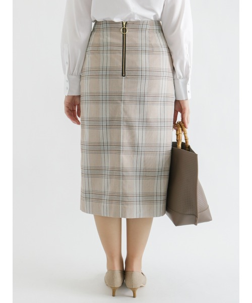 Te chichi CLASSIC(テチチクラシック)の「ポプリンチェックストレッチタイトスカート(スカート・レディース・ブラック/ベージュ/ブラウン・MEDIUM/SMALL)」の8枚目の写真
