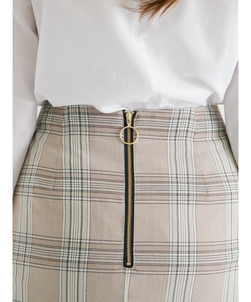 Te chichi CLASSIC(テチチクラシック)の「ポプリンチェックストレッチタイトスカート(スカート・レディース・ブラック/ベージュ/ブラウン・MEDIUM/SMALL)」の9枚目の写真